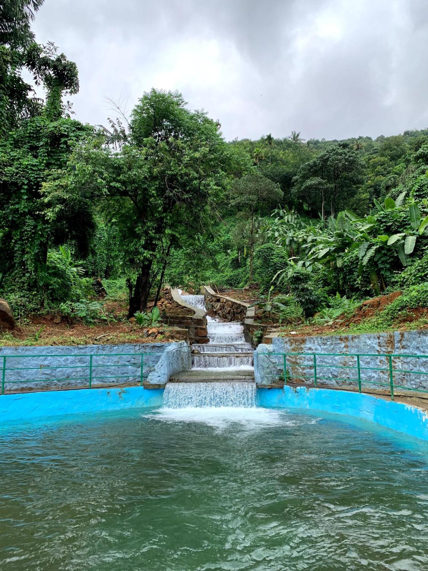 Royal Mount Inn Resorts Paithalmala エクステリア 写真