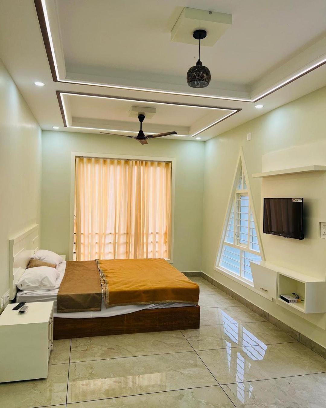 Royal Mount Inn Resorts Paithalmala エクステリア 写真